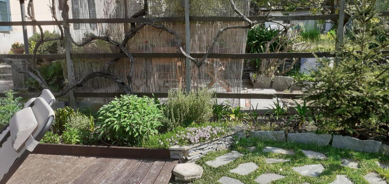 La Casa Nel Verde Lavagna Bagian luar foto