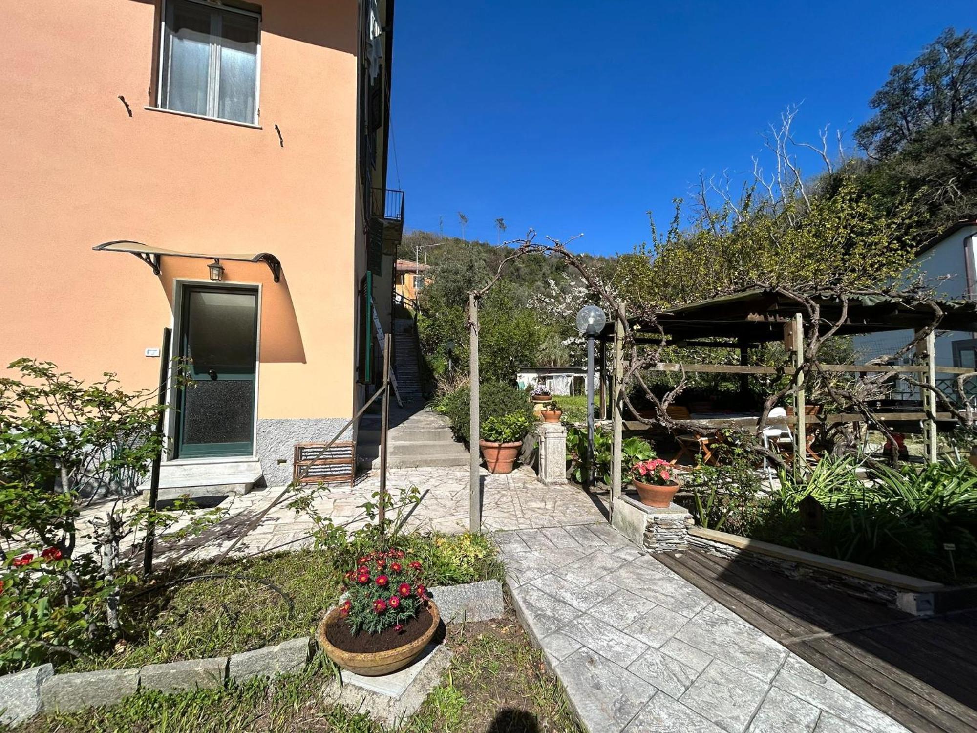 La Casa Nel Verde Lavagna Bagian luar foto